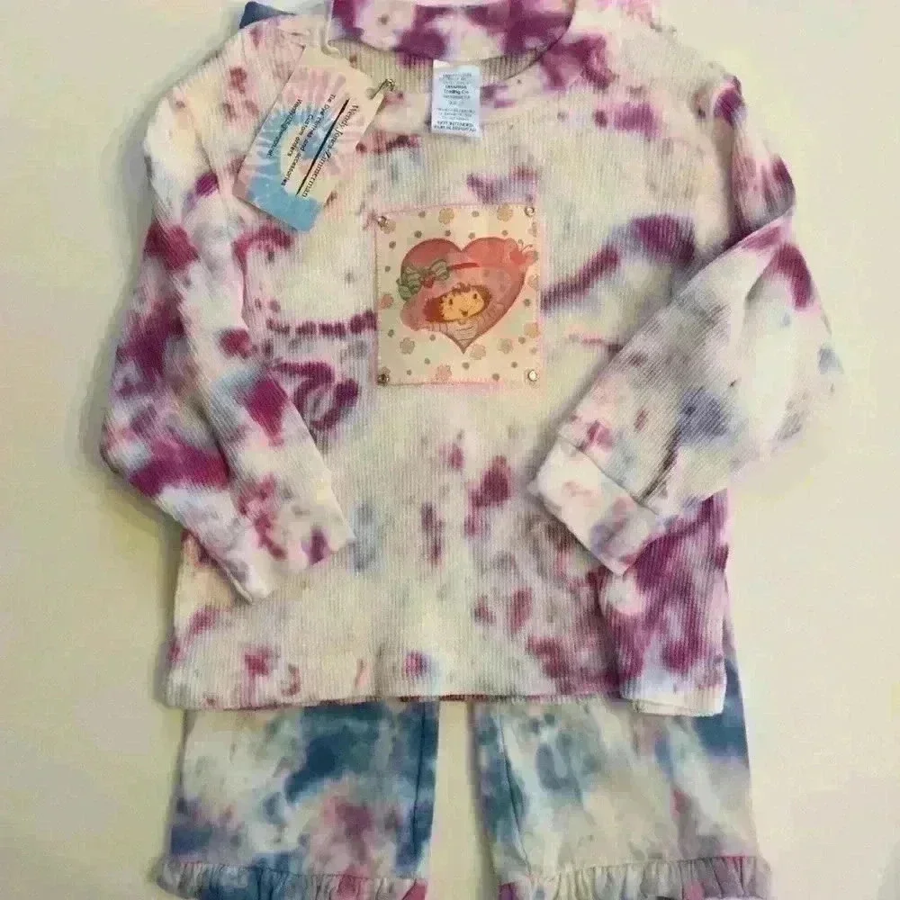 New! Strawberry shortcake tie dyed set. Girl 2T Thermal Shirt and pants